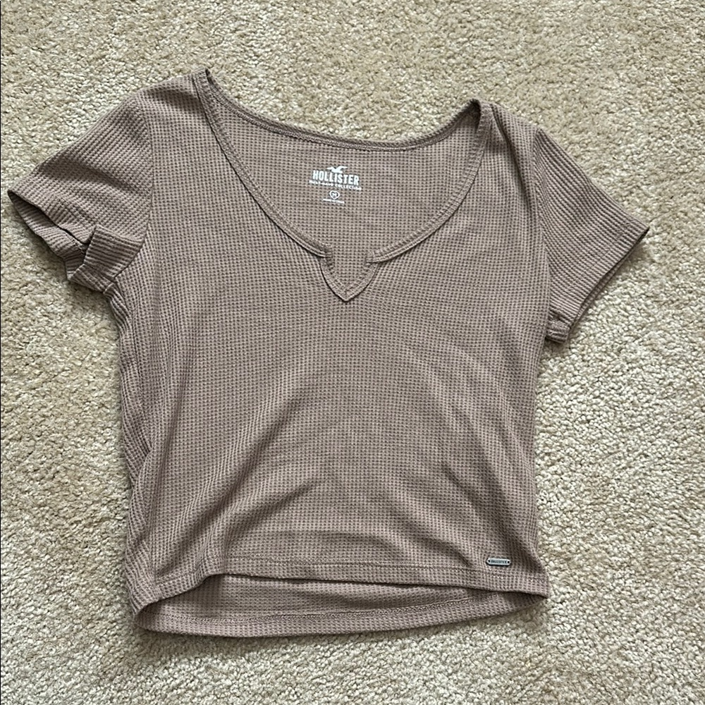 Hollister Women's Brown V-Neck Top